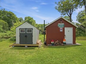 16 Kosta Avenue, Rutland MA 01543