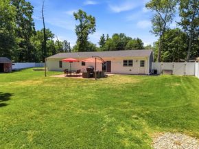 36 Monroe Rd, Hanover MA 02339
