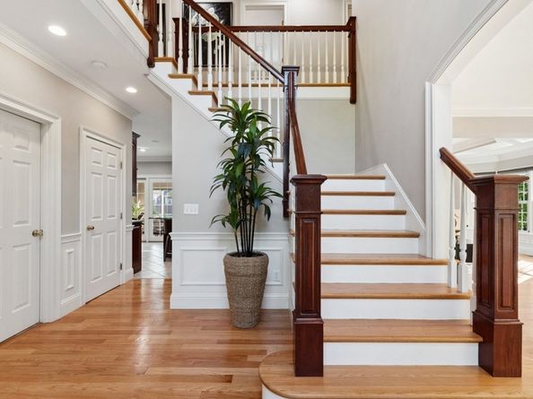 231 Gulf St, Shrewsbury MA 01545