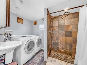 154 Newbury St 26, Peabody MA 01960