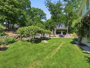 108 Kilby St, Hingham MA 02043