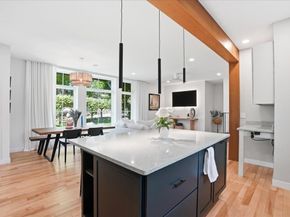 108 Kilby St, Hingham MA 02043