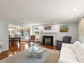 4 Pentucket Ln, Danvers MA 01923