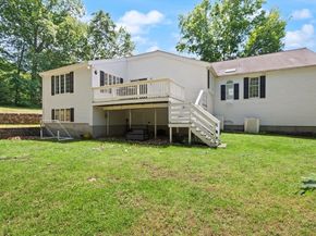 4 Pentucket Ln, Danvers MA 01923