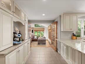 2 Garrison Ln, Southborough MA 01772