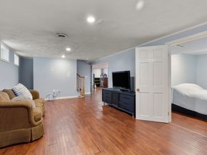 987 Pleasant St, Framingham MA 01701