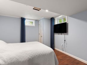 987 Pleasant St, Framingham MA 01701