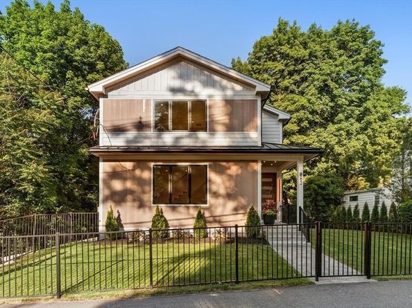 863 Main Street, Reading MA 01867
