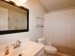 4402 Pheasant Ln, Middleboro MA 02346