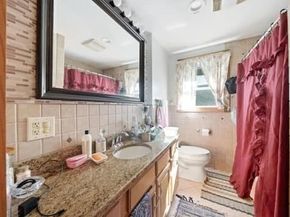 115 Arrowhead Dr, Bridgewater MA 02324