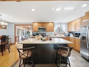 115 Arrowhead Dr, Bridgewater MA 02324