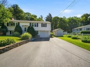 115 Arrowhead Dr, Bridgewater MA 02324