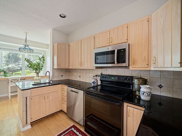 281 Bishops Forest Drive 281, Waltham MA 02452