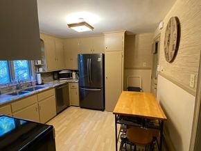 94 Beeching St, Worcester MA 01602