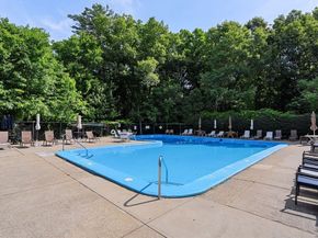 55 Tall Oaks Dr L3, Weymouth MA 02190