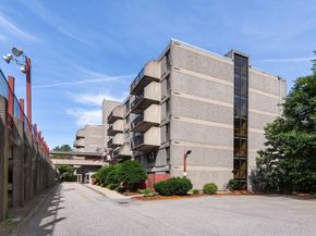 55 Tall Oaks Dr L3, Weymouth MA 02190