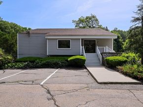 55 Tall Oaks Dr L3, Weymouth MA 02190