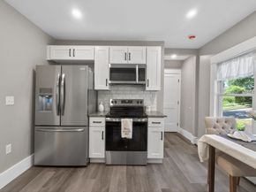 26 Rob Roy Rd, Worcester MA 01602