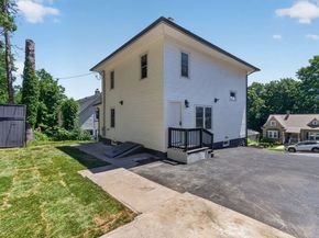 26 Rob Roy Rd, Worcester MA 01602