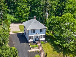 26 Rob Roy Rd, Worcester MA 01602