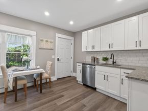 26 Rob Roy Rd, Worcester MA 01602