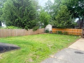 56 Harrison St, Leominster MA 01453