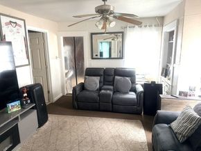 56 Harrison St, Leominster MA 01453