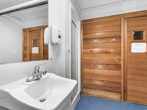 53 Melrose St 6F, Melrose MA 02176