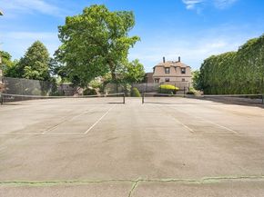 53 Melrose St 6F, Melrose MA 02176