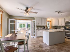27 Davis St, Rutland MA 01543