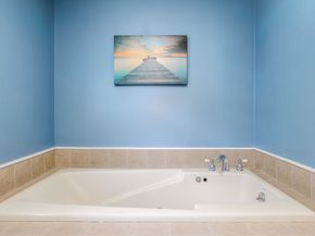 27 Davis St, Rutland MA 01543