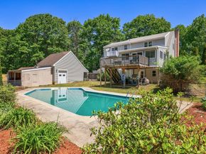 27 Davis St, Rutland MA 01543