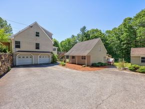 27 Davis St, Rutland MA 01543