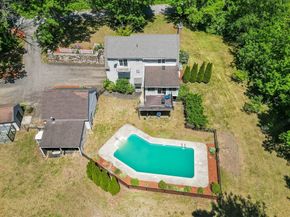 27 Davis St, Rutland MA 01543