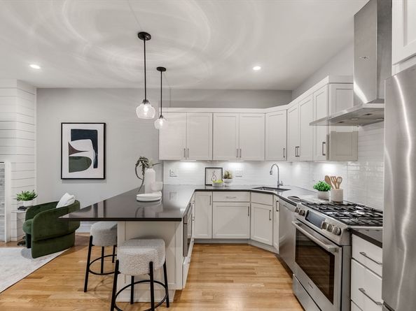 1896 Beacon Street 1, Brookline MA 02445