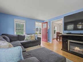 70 Groveland St, Abington MA 02351