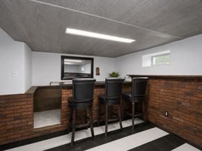 70 Groveland St, Abington MA 02351