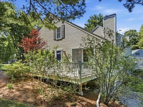 78 Macintosh Ln 78, Boxborough MA 01719