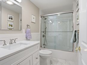 78 Macintosh Ln 78, Boxborough MA 01719