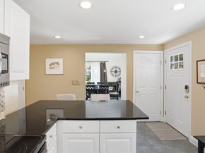 78 Macintosh Ln 78, Boxborough MA 01719