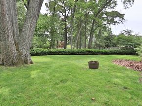 19 Pine Needle, Wayland MA 01778