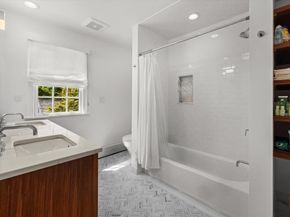 190 Washington St, Duxbury MA 02332