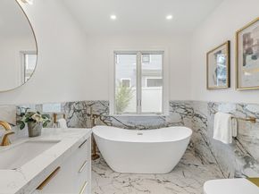 57 Mayflower Rd, Needham MA 02492