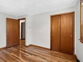 60 Pinedale St, Southbridge MA 01550