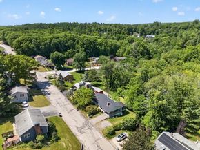 60 Pinedale St, Southbridge MA 01550