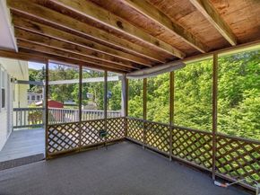 60 Pinedale St, Southbridge MA 01550