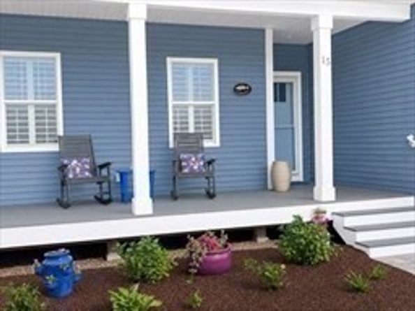 15 Beacon St, Wareham MA 02558