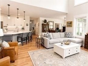 15 Beacon St, Wareham MA 02558