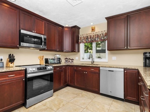 139 Suffolk Ave, Revere MA 02151