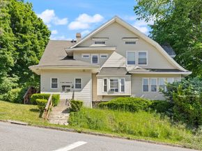 71 Park Terrace Rd 5, Worcester MA 01604